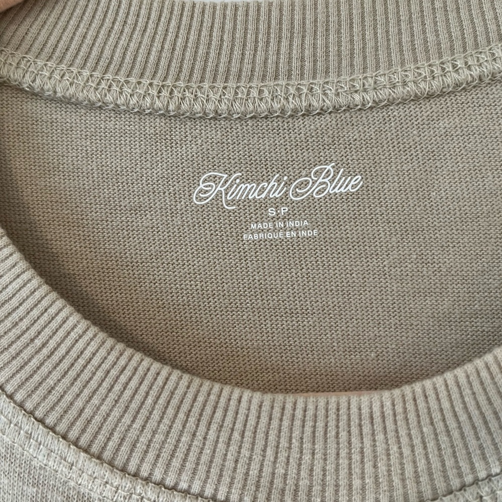 UO Shirley Lace-Trim Graphic Top NWOT - Picture 3 of 5